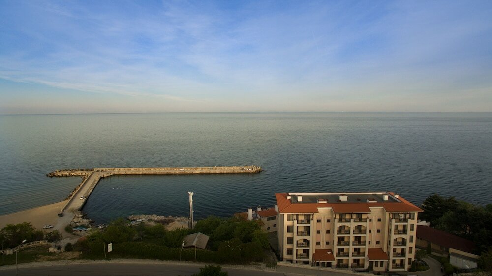 Фото Sunny Suites by Casa Del Mare