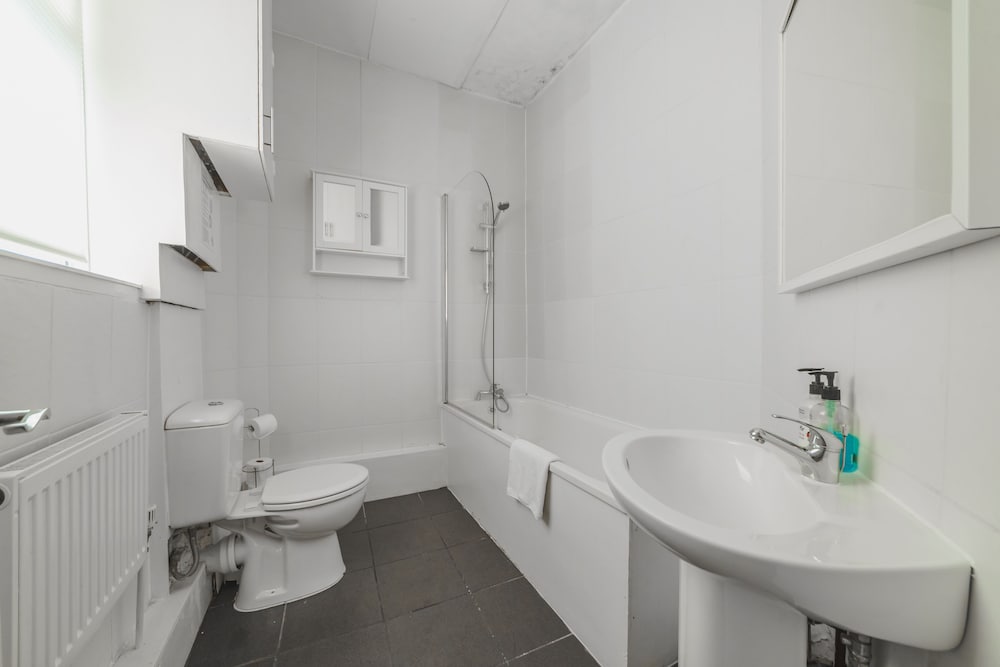 Фото Large Studio Soho & Charing Cross Road