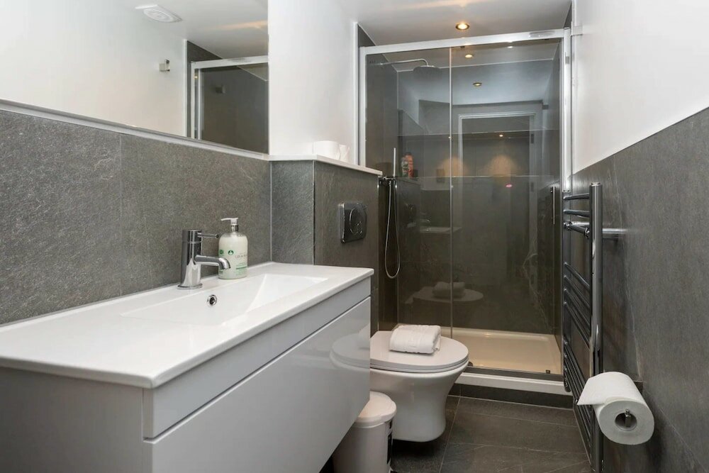 Фото Modern 2bd Flat With a Garden - West Hampstead