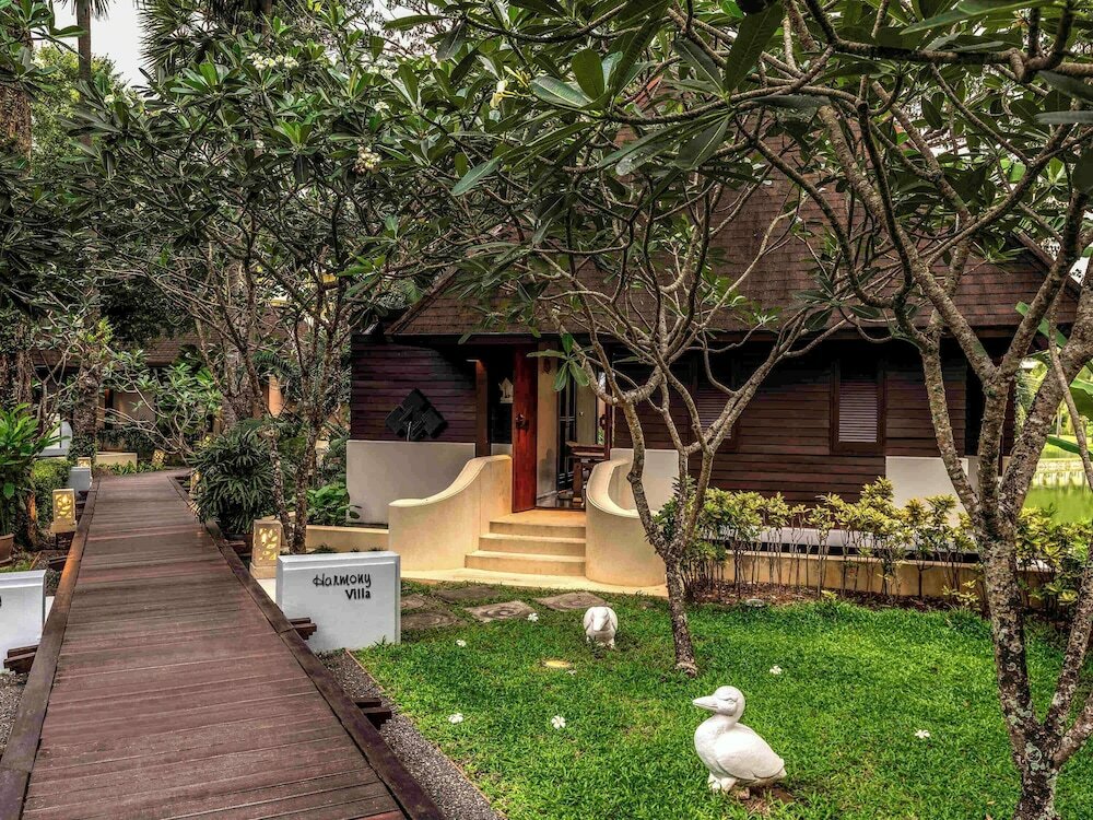 Фото Pullman Phuket Karon Beach Resort