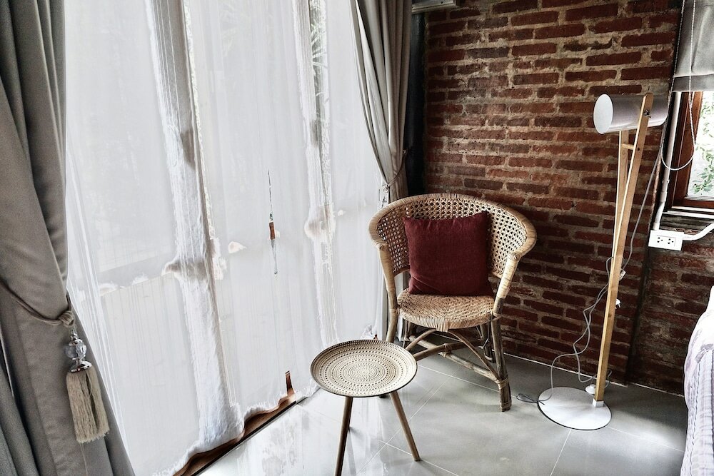 Фото Tha Ma-O Bouteak Homestay