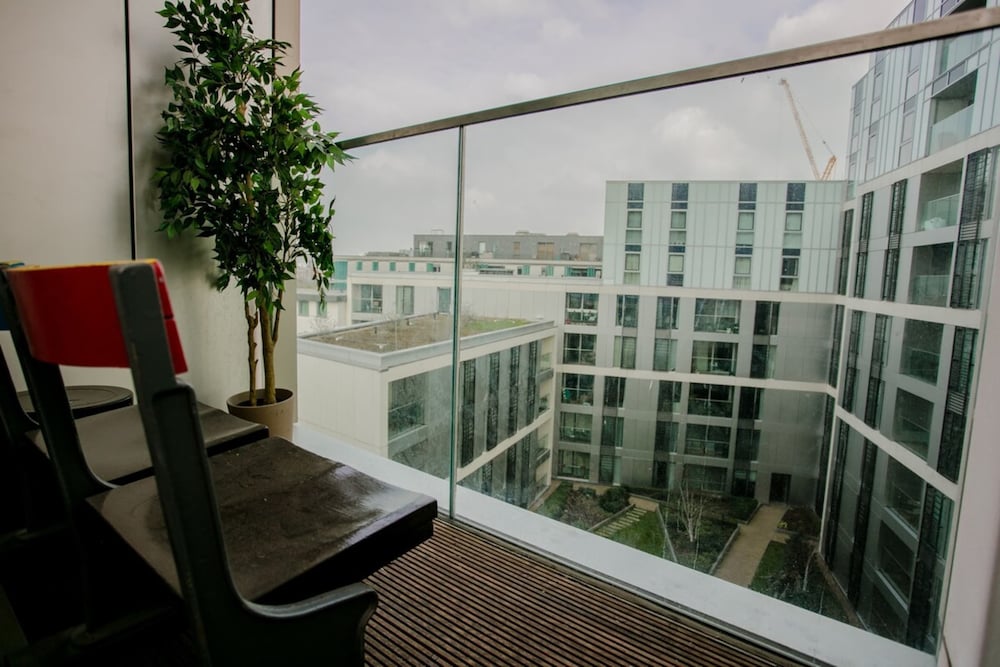 Фото Modern 1 Bedroom Flat in Wandsworth