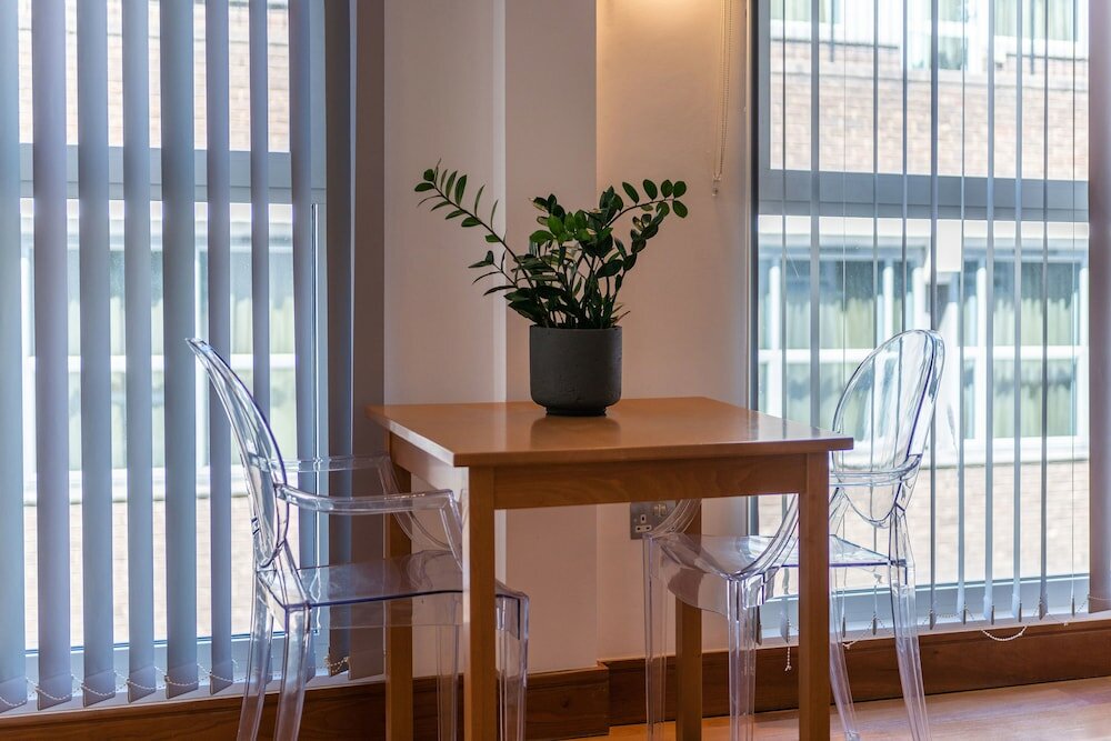 Фото Tower Hill City Centre Luxury Apartments