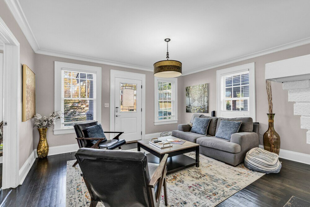 Фото Bright and Modern Close to Everything