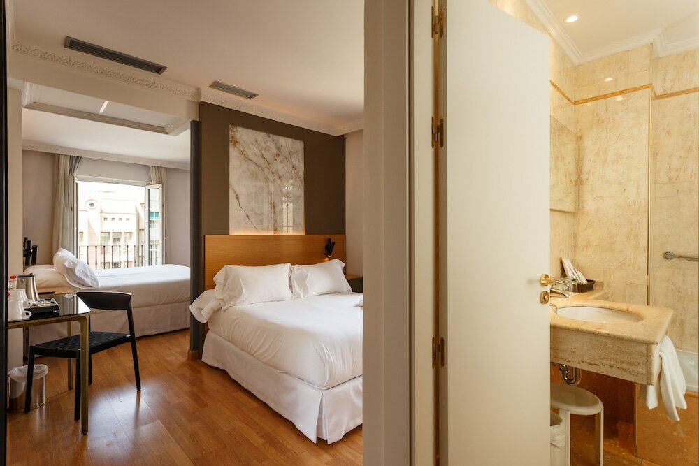 Фото Dauro Hotel