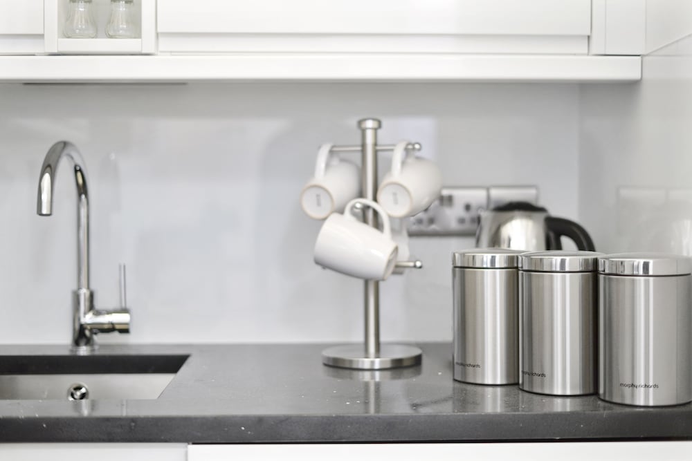 Фото Collingham Serviced Apartments