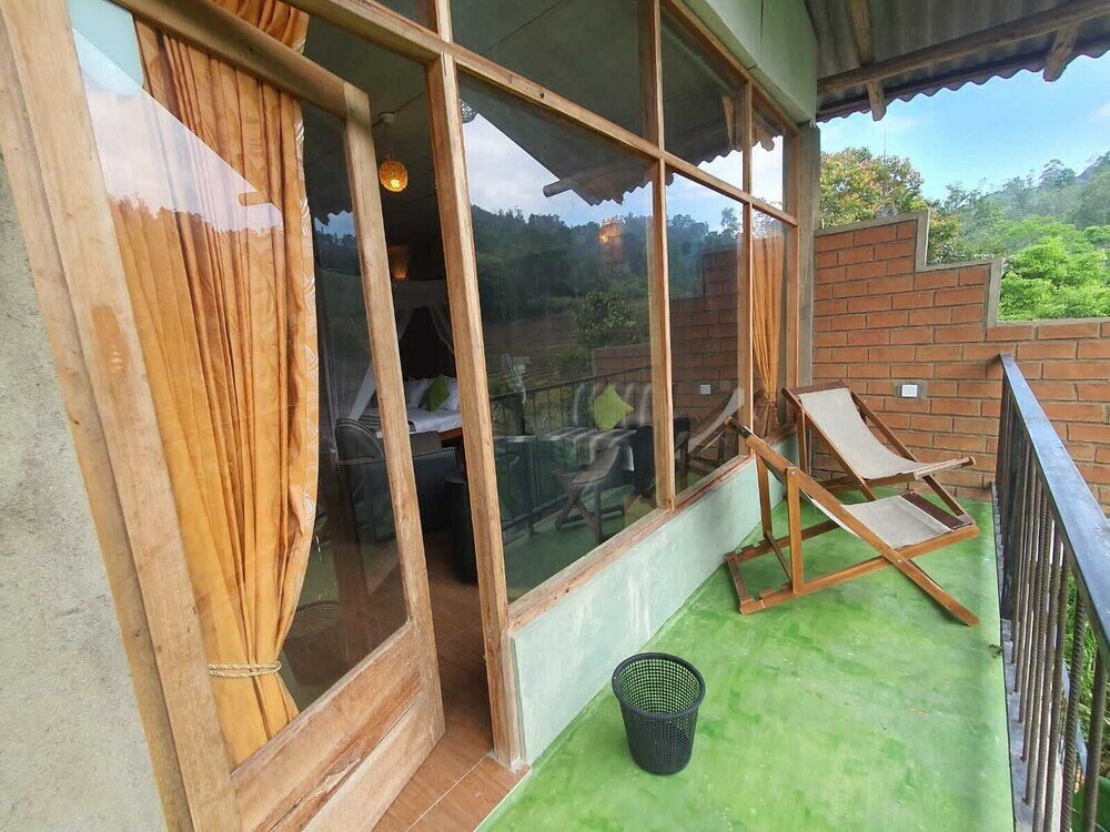 Фото Ayubo Ella - Bed & Breakfast