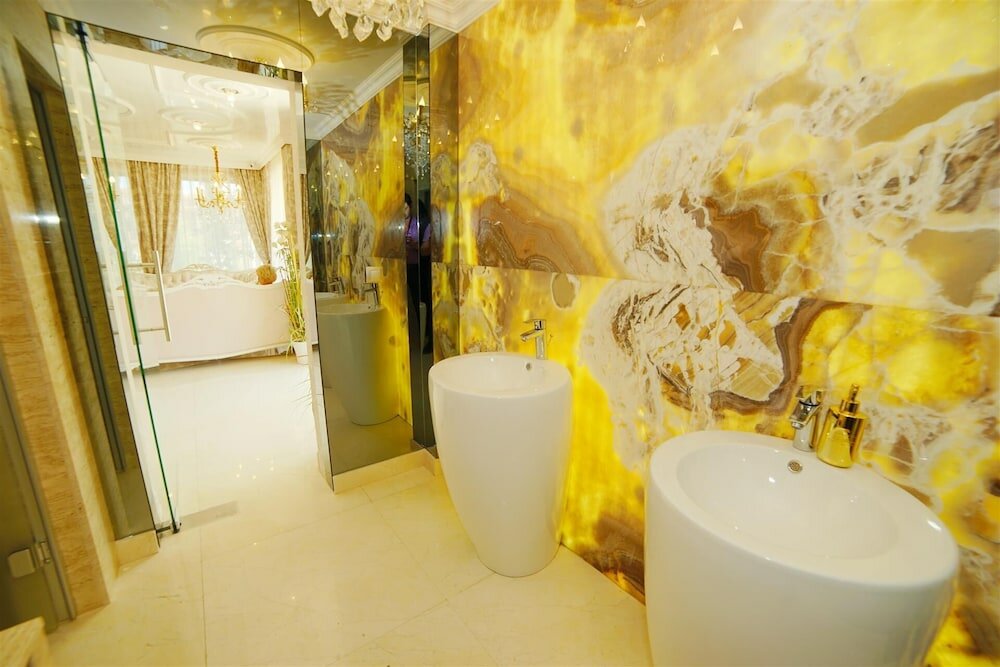 Фото Harmony Suites Saint Vlas