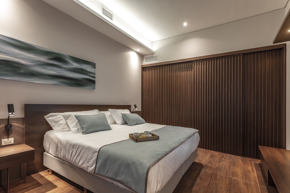 Фото Huinid Obelisco Hotel