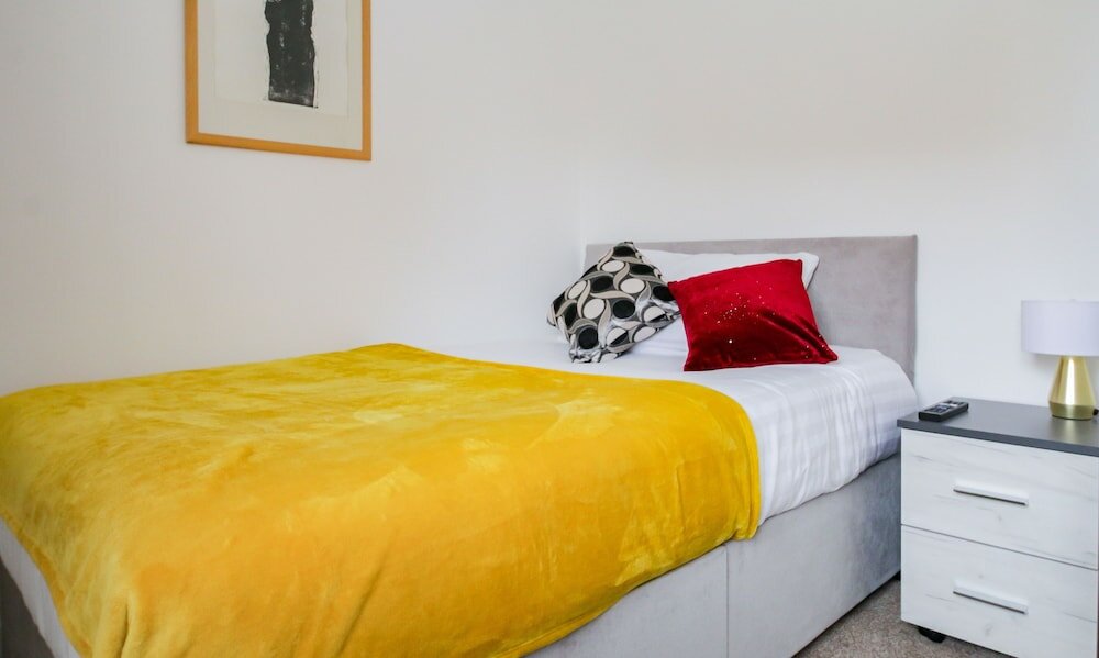 Фото House of Emperor by Your Lettings Uk