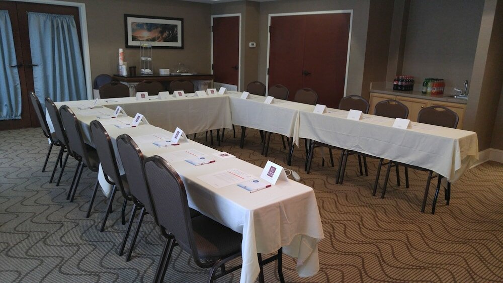 Фото Comfort Suites Myrtle Beach Central