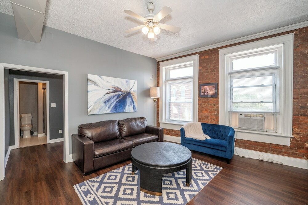 Фото Monmouth Lofts