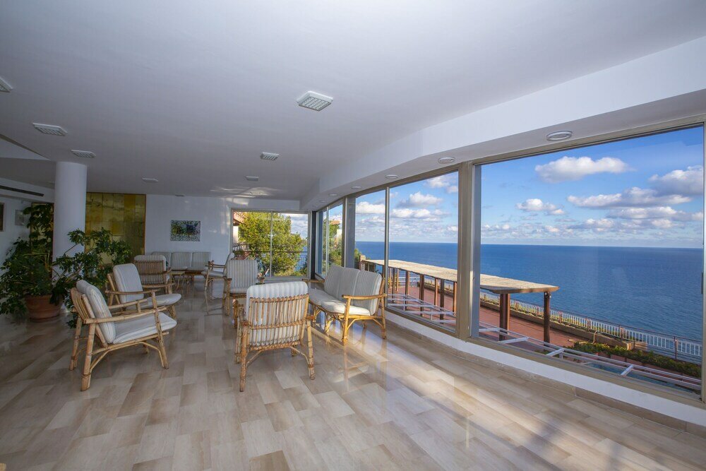 Фото Cervo 319c With Shared Pool