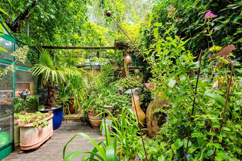 Фото Enchanting Hammersmith Home Close to Shepherds Bush by Underthedoormat