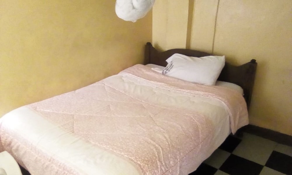 Фото Loika Guest Lodge - Nakuru