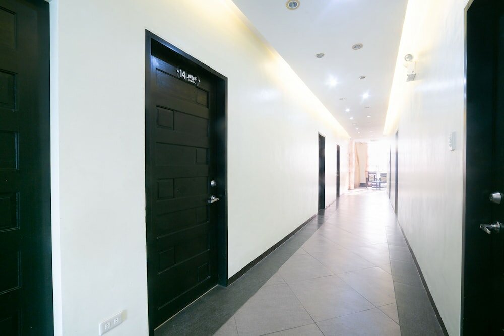 Фото Oyo 183 Jrjf Hotel