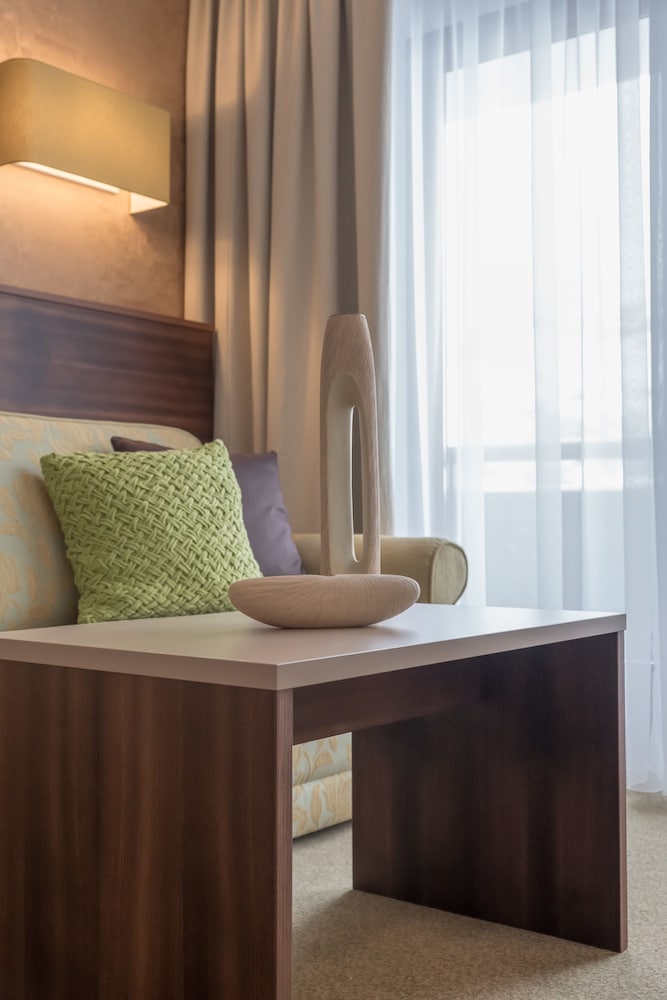 Фото Hotel Madeleine