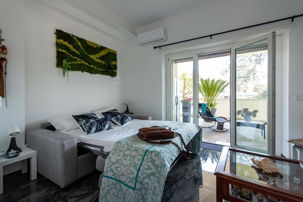 Фото Home Big CrIré at '724