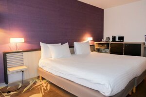 Thalazur Antibes (Antibes, Chemin des Moyennes Bréguières, 770), hotel