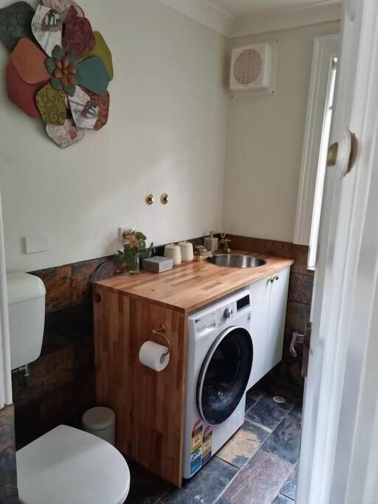 Фото Historic Mintaro Post Office