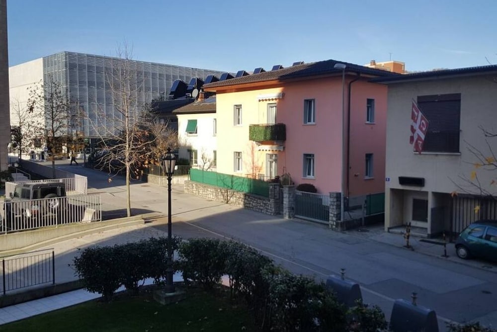 Фото Prestige Du Lac Apartments