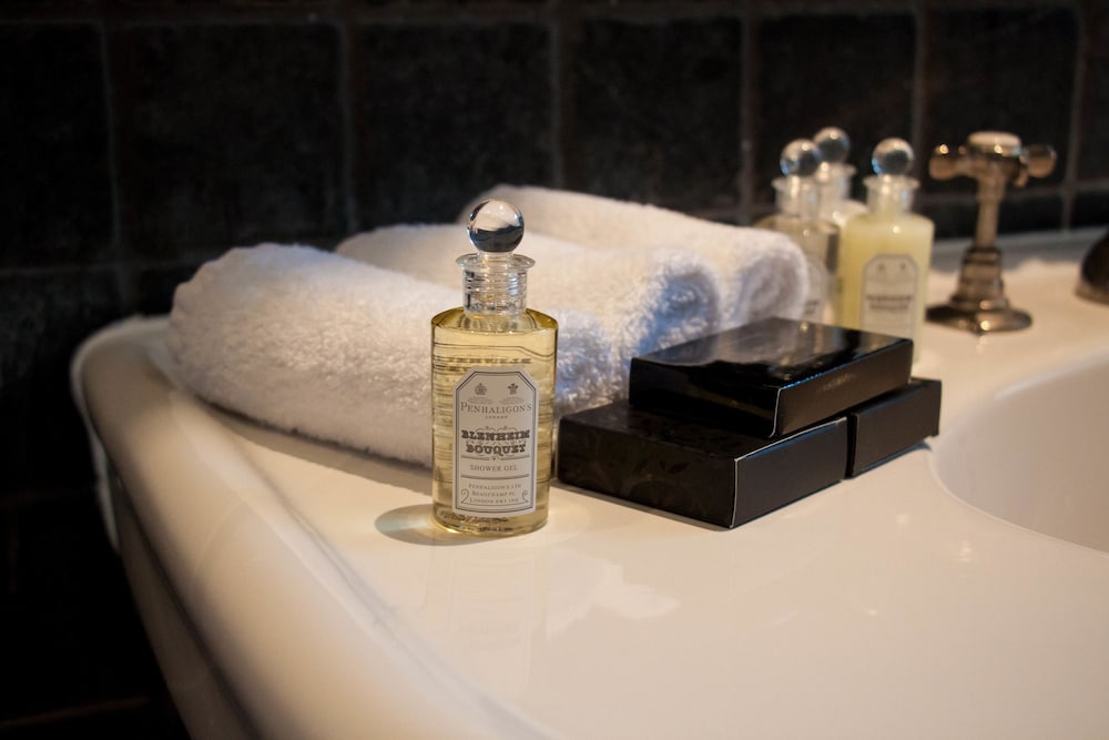 Фото The Gore London – Starhotels Collezione