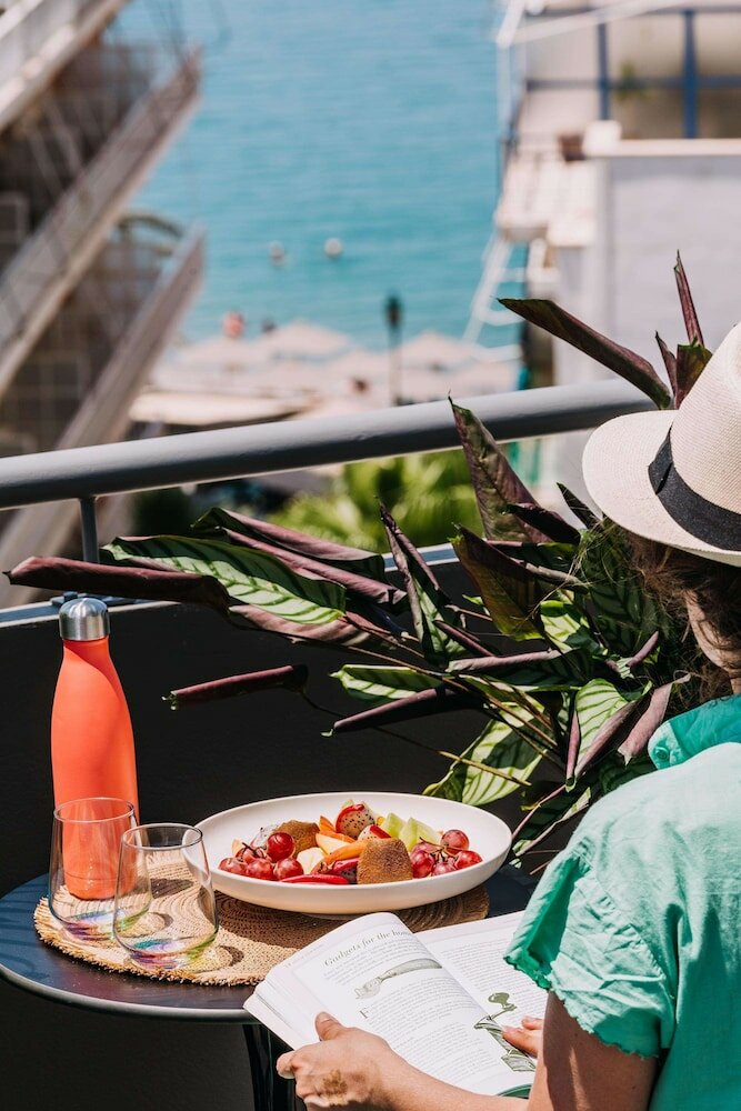 Фото Dave by the Beach Loutraki