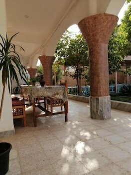 Фото Pharaonic Rose