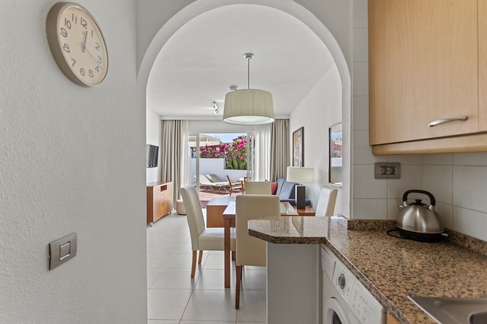 Фото Wyndham Residences Tenerife Golf del Sur