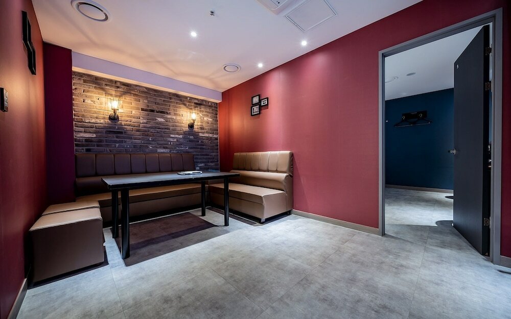 Фото Yongin Soseol Smith Hotel