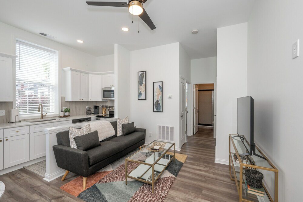 Фото Covington Charm 201