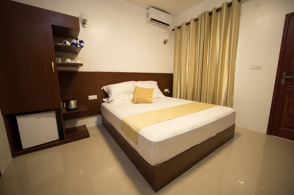 Фото Hideaway inn