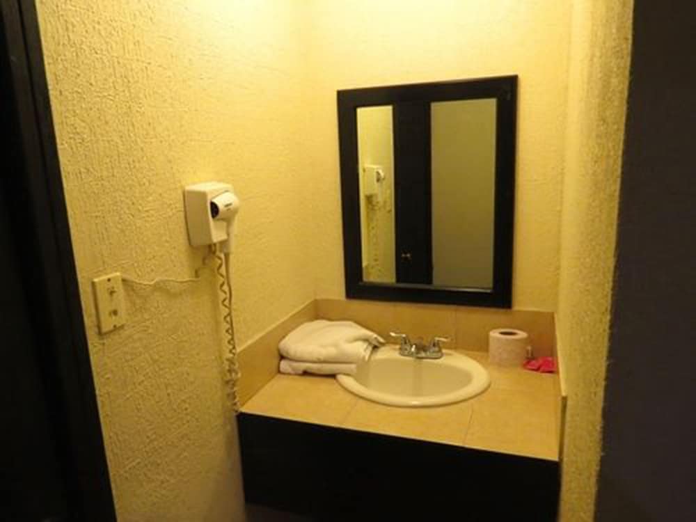 Фото Hotel Mirage Express