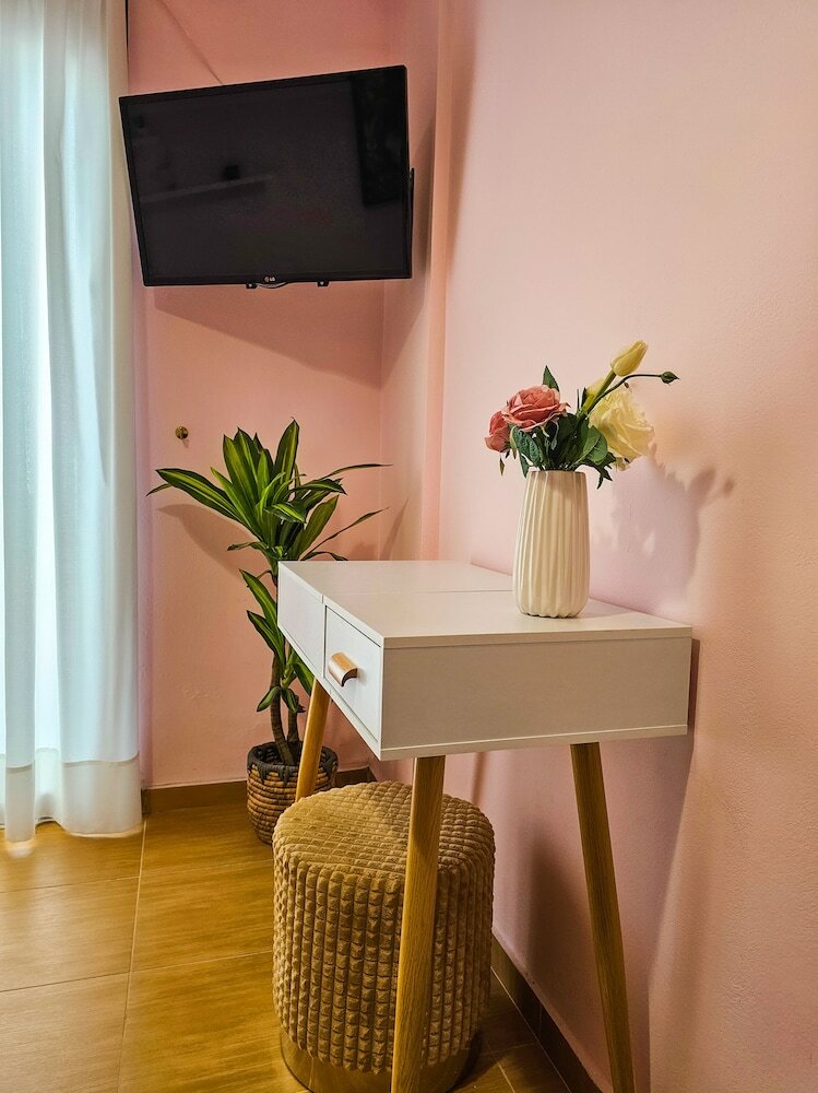 Фото Villa Aitheras - Mountain View & Garden