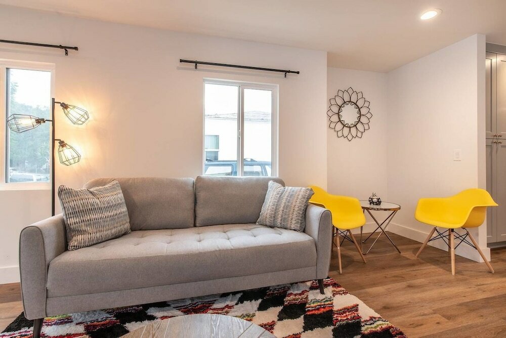 Фото Newly Remodeled 3 Bdr House Near Dodgers Stadium