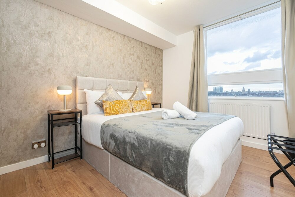 Фото Lovely Apartments in Landward Court