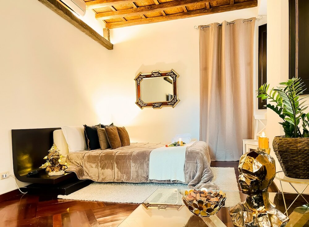 Фото Trevi Fountain Stylish Guesthouse