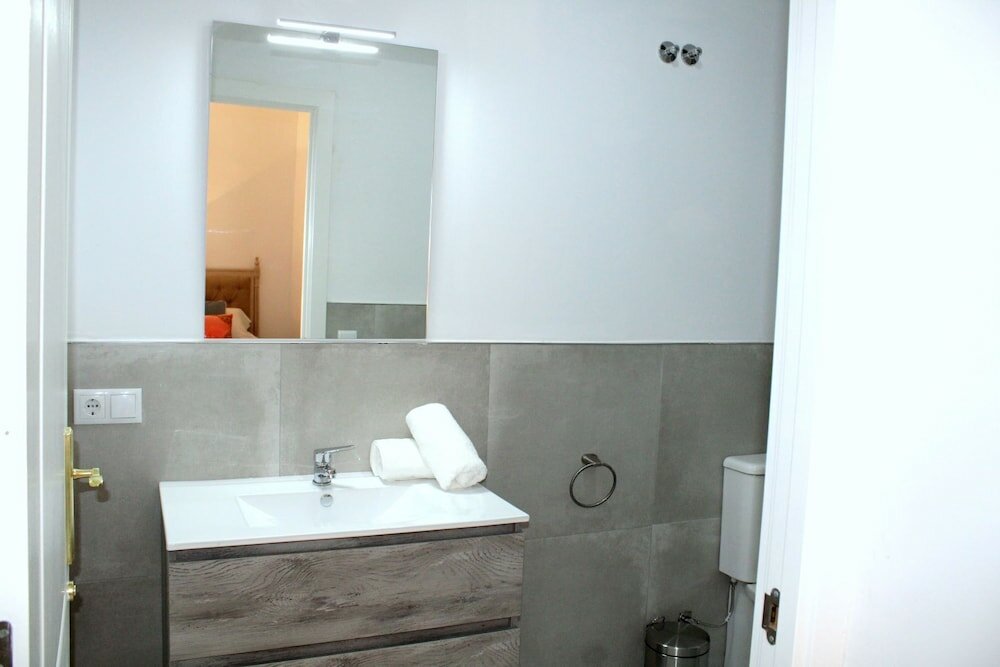 Фото Hostal Roomsole