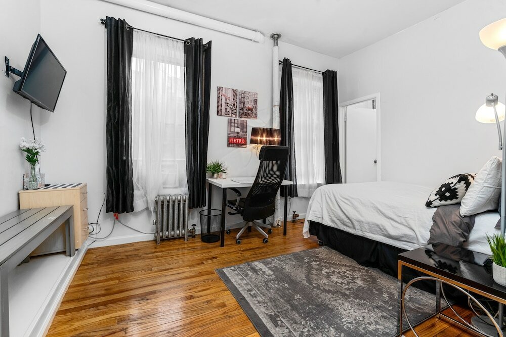 Фото Your Next Vacation Should be Here... walk to TimeSq