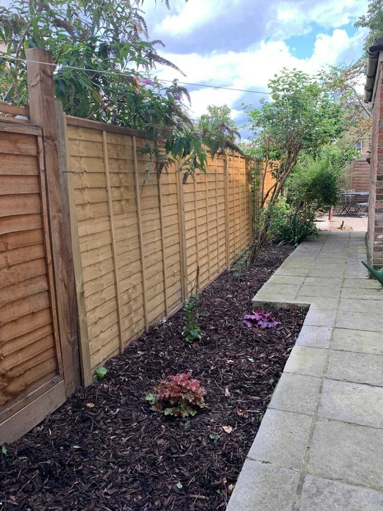 Фото Charming 2 Bedroom Home 3 Near Arsenal Station