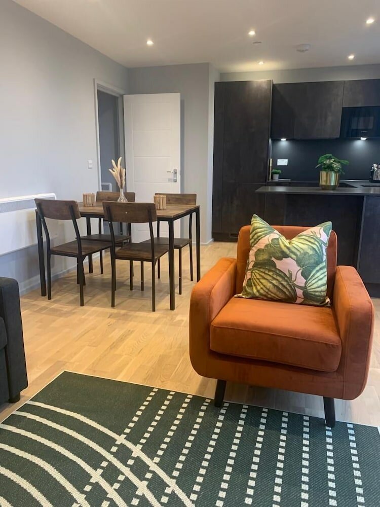 Фото Luxurious Apts in Hackney near Train Stn