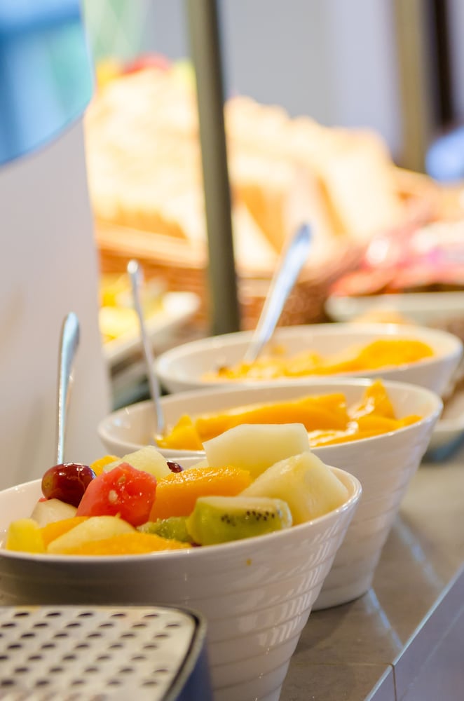 Фото Seraphine Kensington Olympia Hotel