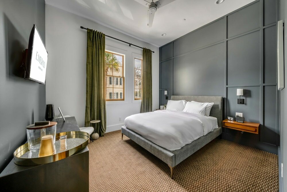 Фото The Emerald Boutique Stays