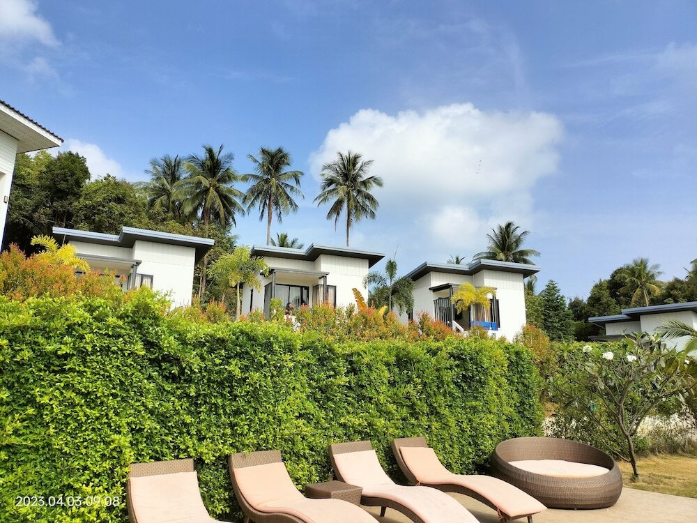 Фото Naiwok Hills