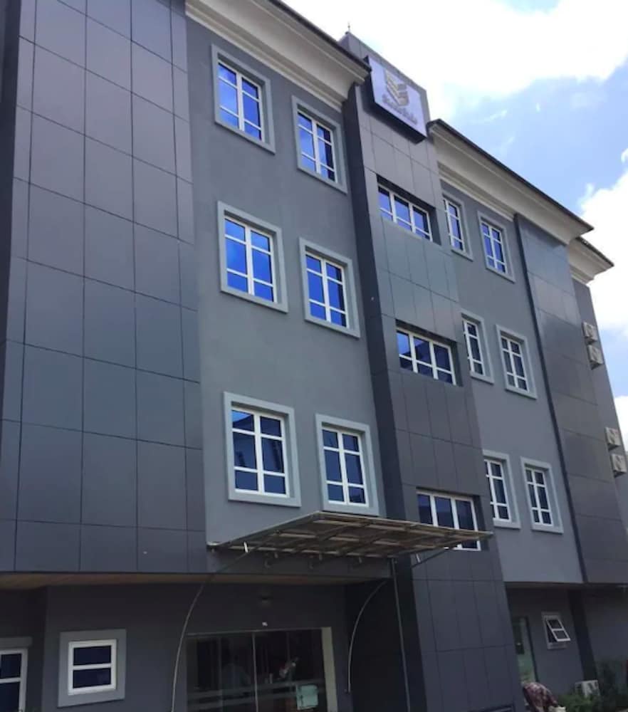 Фото Stoneside Hotel and Apartments