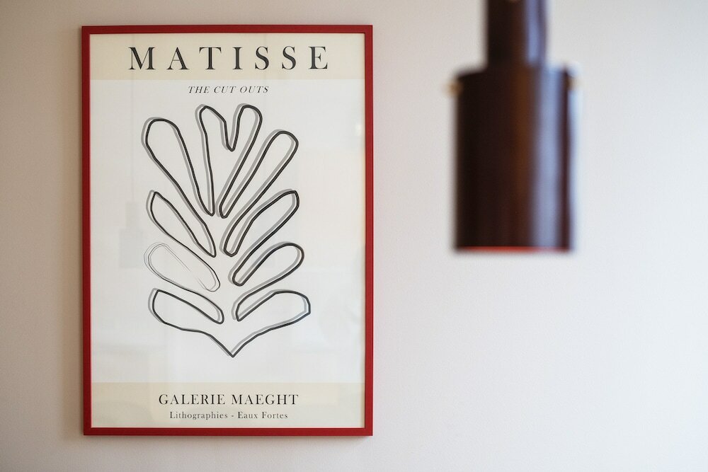 Фото By the Lakes apartments - Into This Place