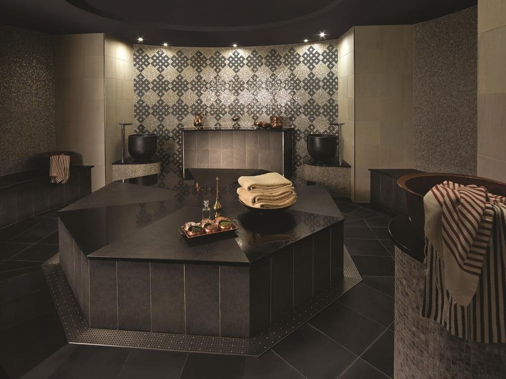 Фото Shangri-La Hotel Apartments Qaryat Al Beri