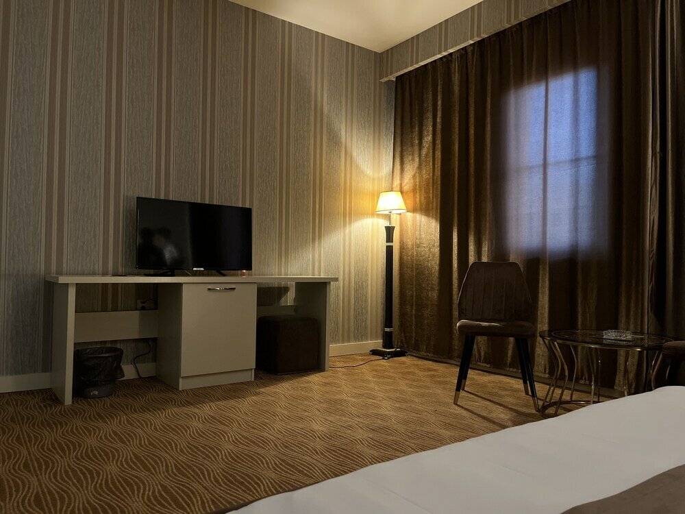 Фото Отель Wiseman Mont Inn