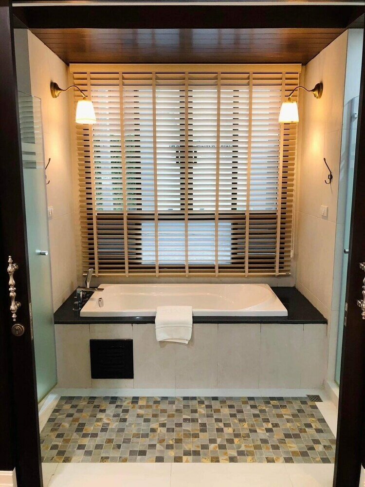 Фото Huern Kan Thong Hotel