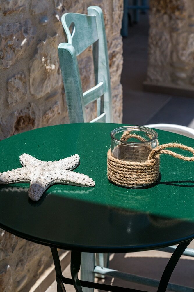 Фото White Pearls Luxury Suites - Adults Only